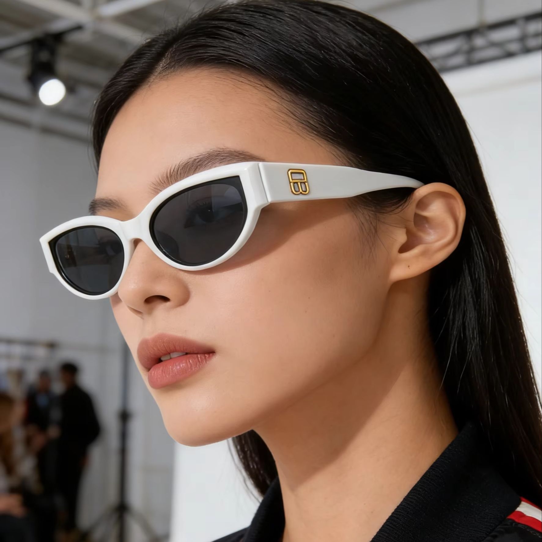 Sunglasses Cat Eye - 女性レトロキャットアイサングラス小さなオーバルシェード UV400 保護ファッションアウトドアビーチドライビングアイウェアユニセックス