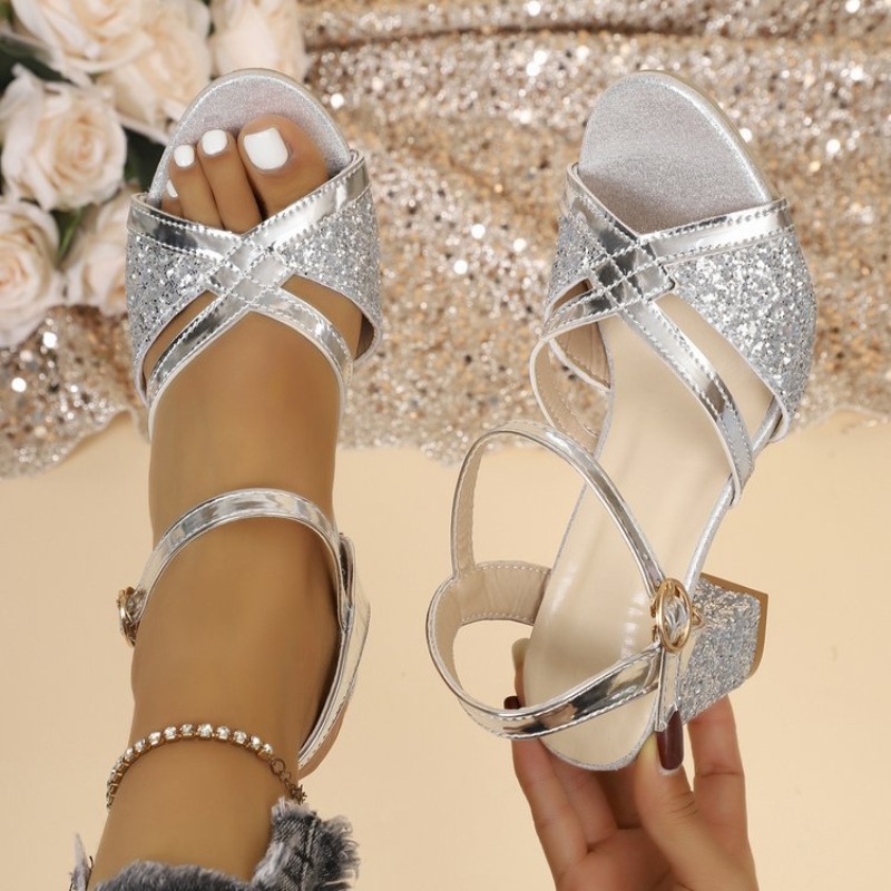 Sandal Strappy Heeled - 女性ブロックヒールサンダルゴールドキラキラクロスストラップアンクルバックルオープントゥプロムウェディングパーティーエレガントドレスシューズ履物 2026