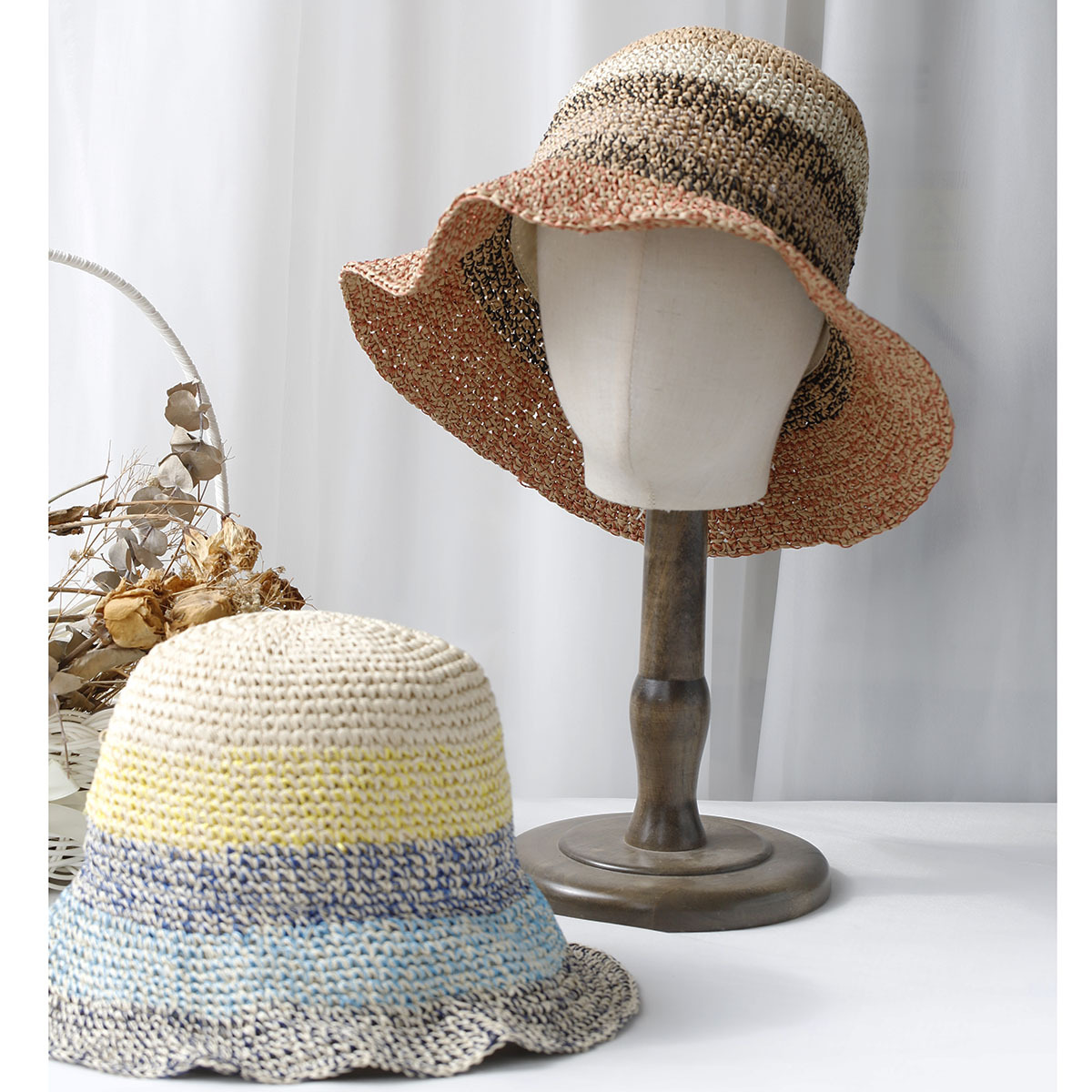 Hat Floppy Wide - 2025 夏の高品質折りたたみ麦わら帽子フロッピーつば広サンキャップちょう結びビーチ折りたたみ帽子女性のためのハイキングキャップ
