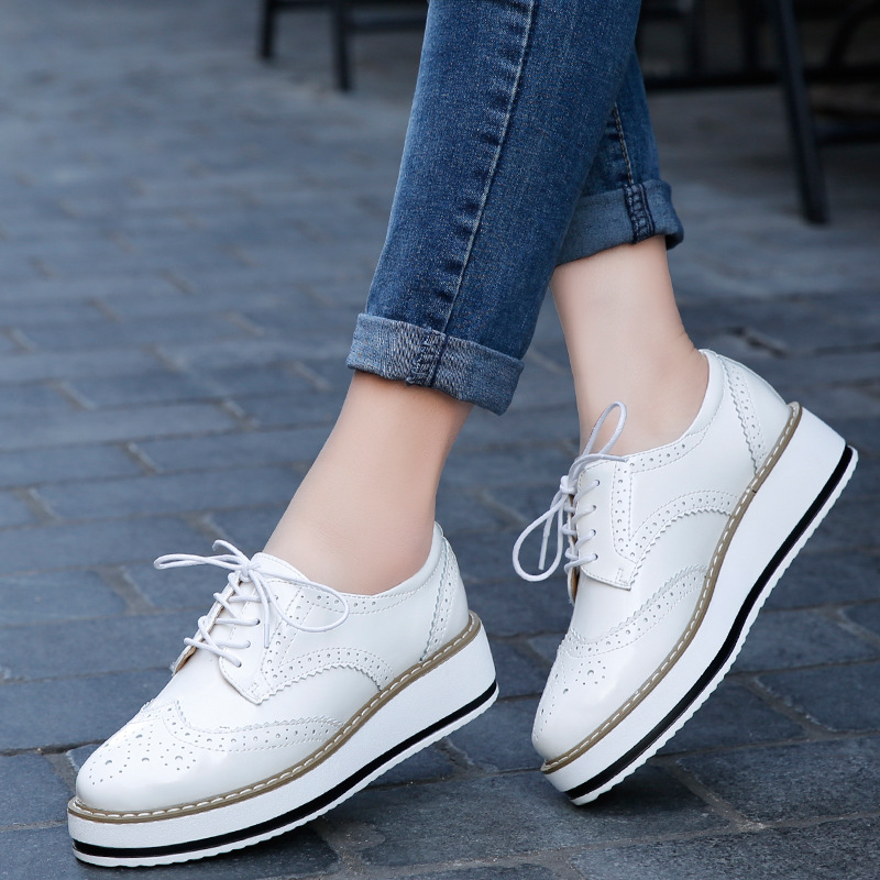 Wedge Espadrille Women - 女性ローファーの靴革の厚さのヒールオックスフォード靴女性のレースアップ英国スタイル女性フォーマル牛靴プラットフォームエスパドリーユキャンバス