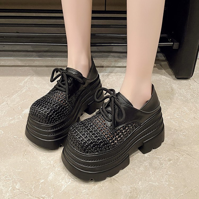 新 2025 女性の中空レザースニーカー高プラットフォームレ - Wedge Espadrille Women のレビューと価格