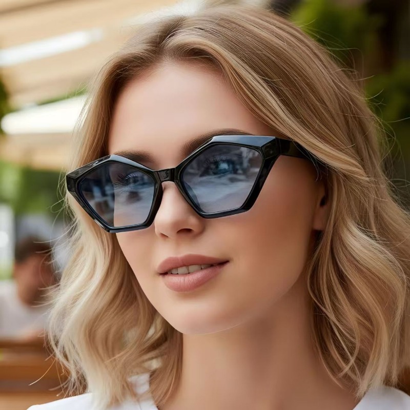 1 個レトロファッションキャットアイナローフレームサングラス - Sunglasses Cat Eye のレビューと価格